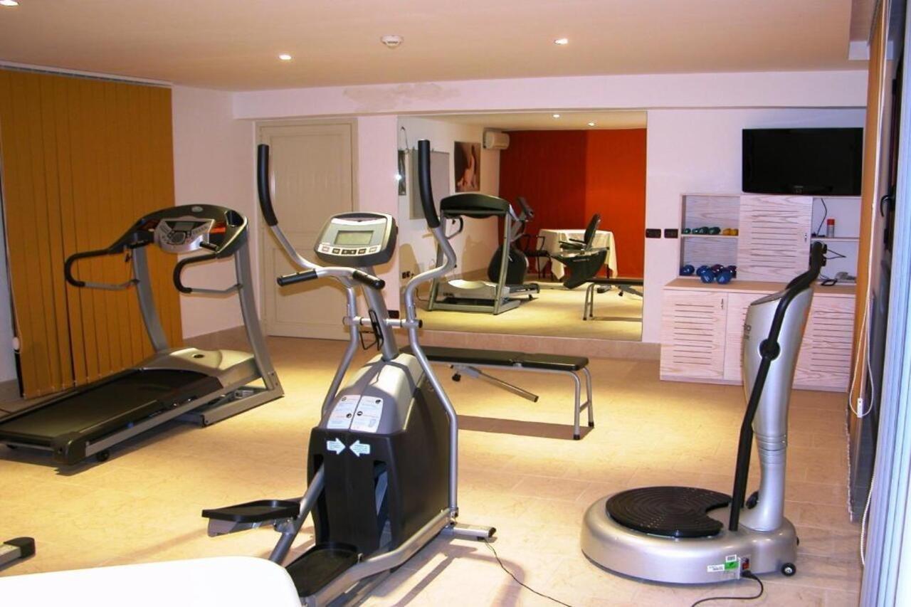 Viola Palace Hotel Villafranca Tirrena Kültér fotó
