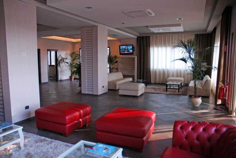 Viola Palace Hotel Villafranca Tirrena Kültér fotó