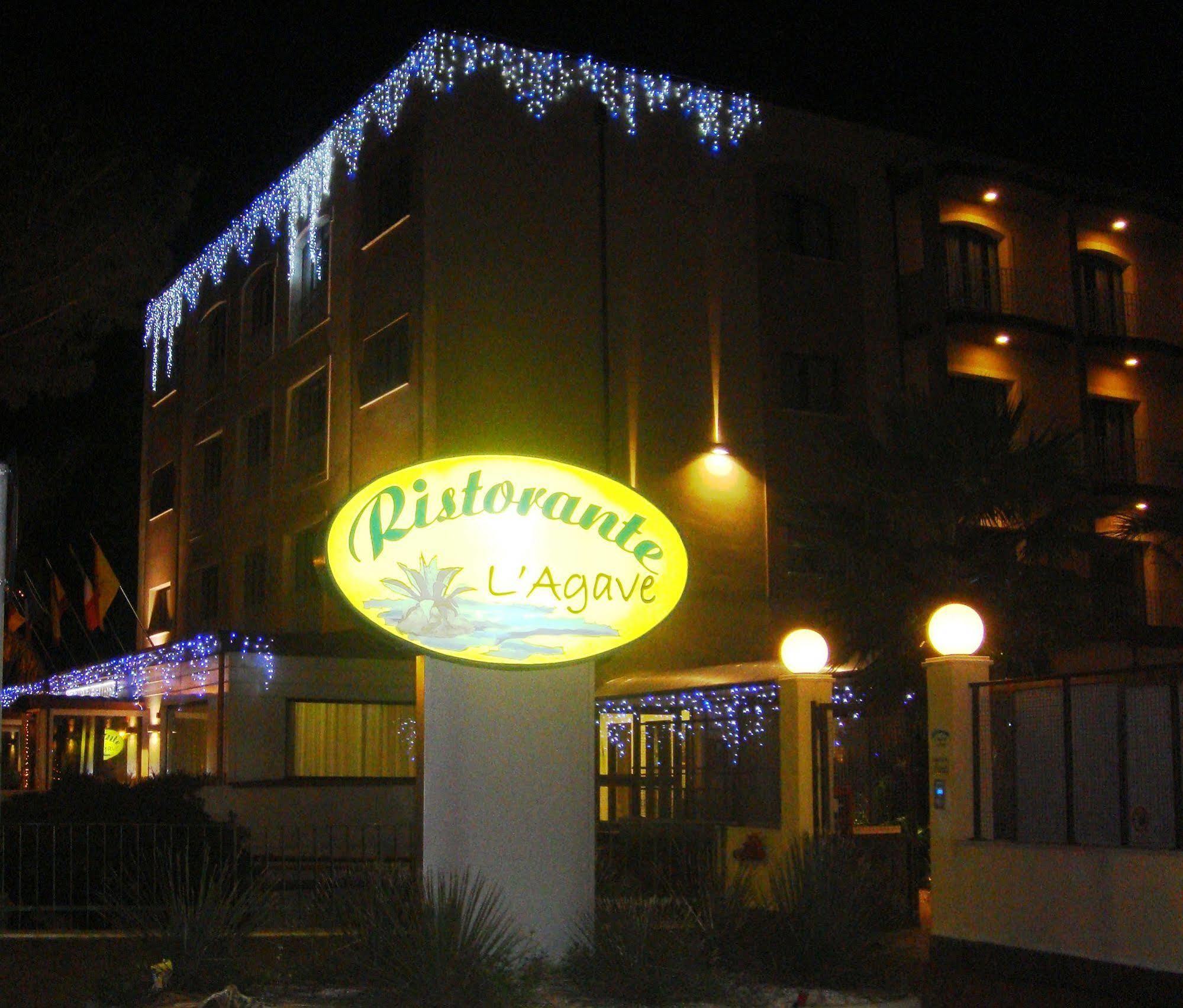 Viola Palace Hotel Villafranca Tirrena Kültér fotó