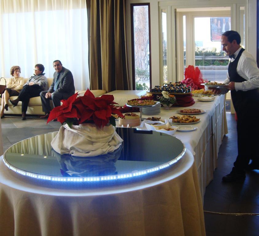 Viola Palace Hotel Villafranca Tirrena Kültér fotó