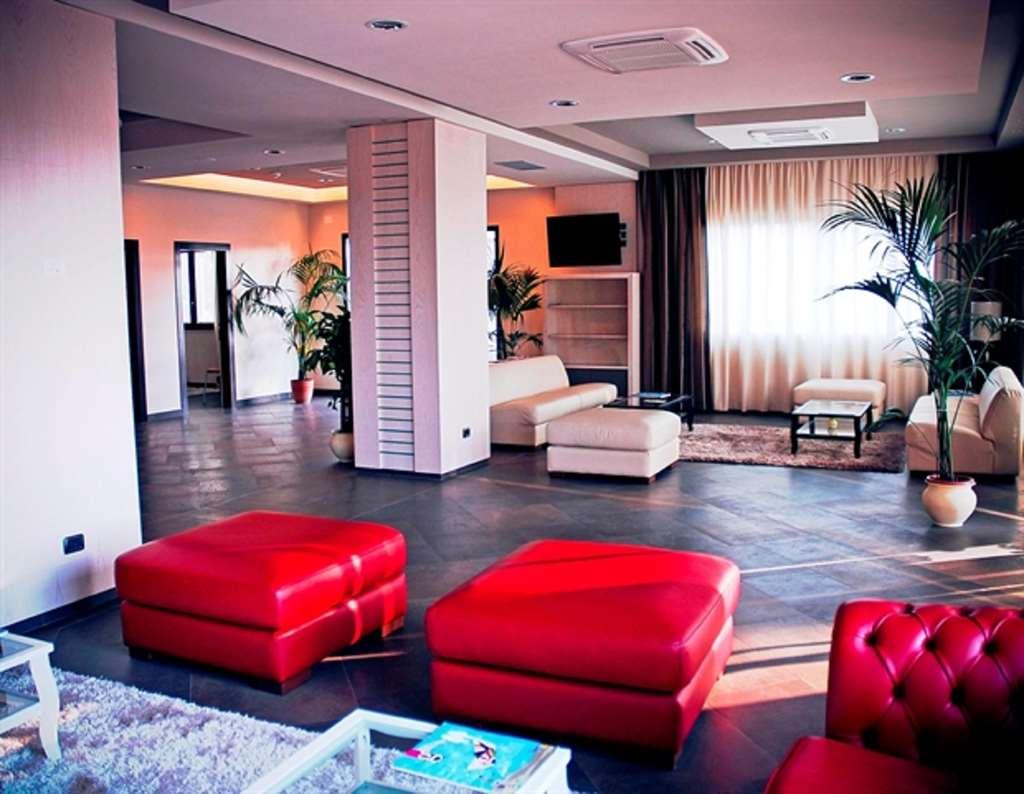 Viola Palace Hotel Villafranca Tirrena Étterem fotó
