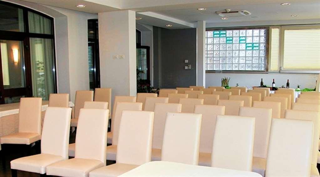 Viola Palace Hotel Villafranca Tirrena Létesítmények fotó