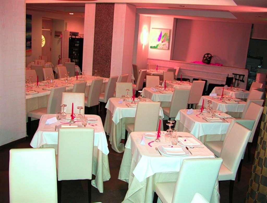Viola Palace Hotel Villafranca Tirrena Étterem fotó