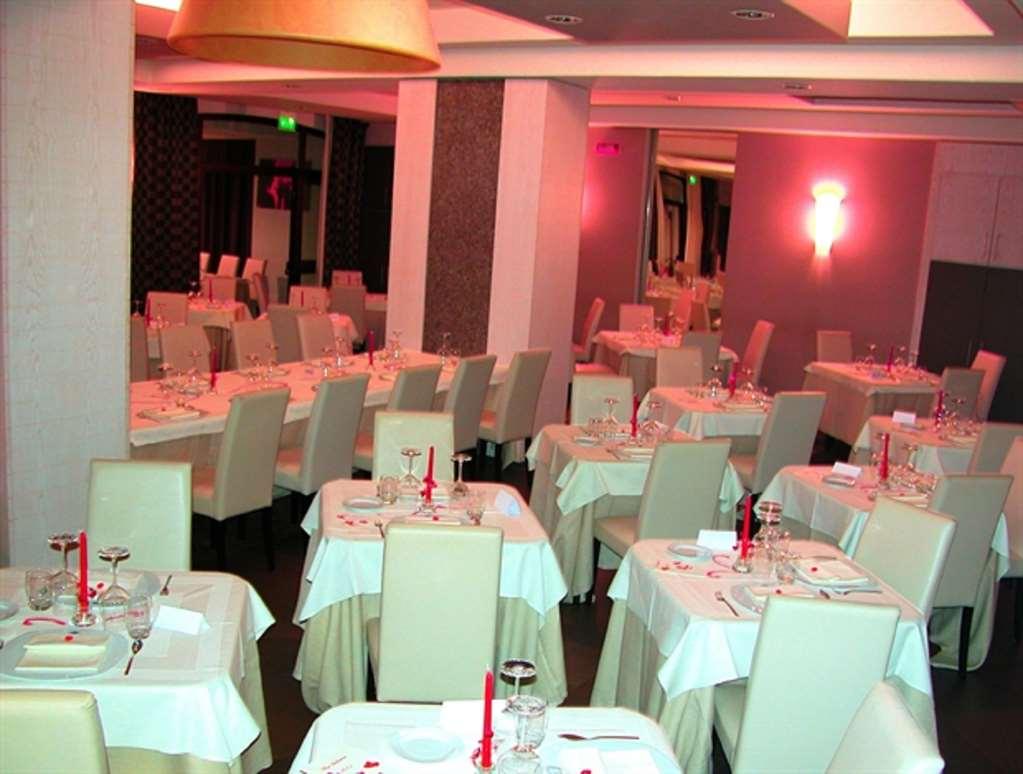 Viola Palace Hotel Villafranca Tirrena Étterem fotó